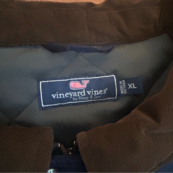 Vineyard Vines Quilted Barn Jacket Navy - Picture 10 of 12